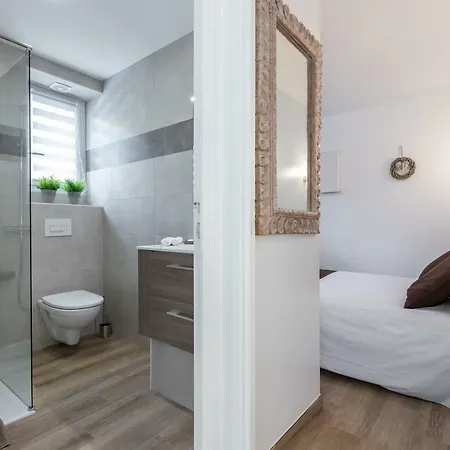 Sleep In City Center * Antibes