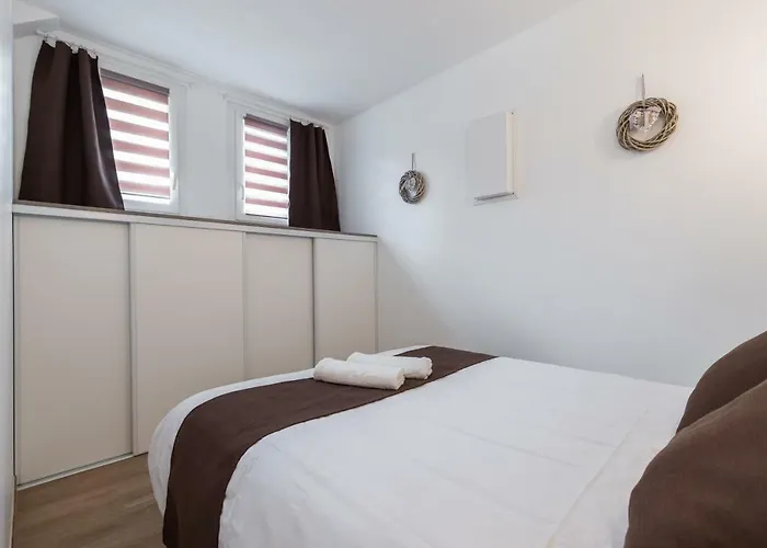 Sleep In City Center * Antibes