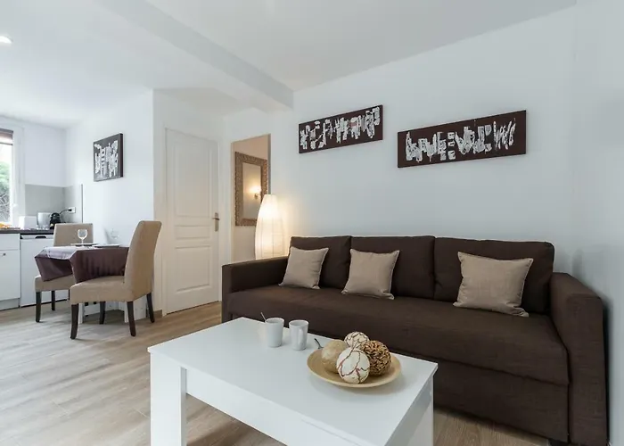 Sleep In City Center Apartman Antibes