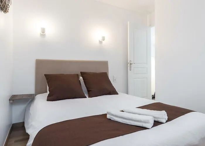 Sleep In City Center * Antibes