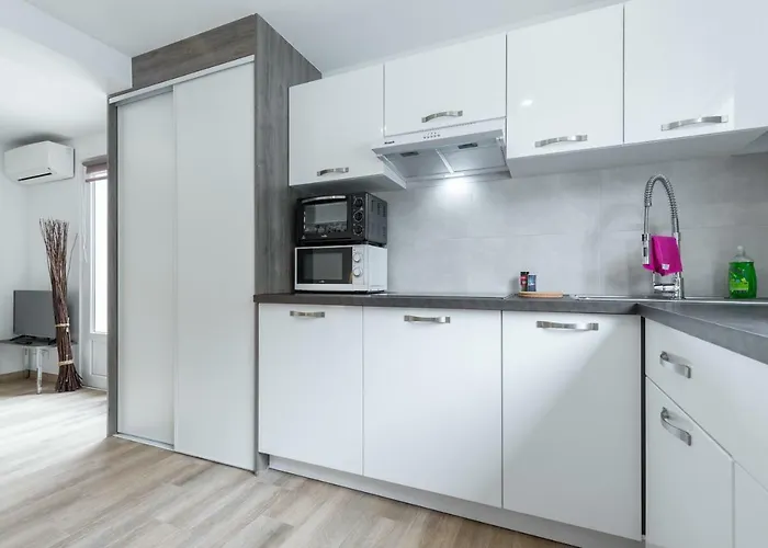 Sleep In City Center Apartman